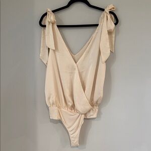 Le Lis Cream Tie-Shoulder Surplice Bodysuit